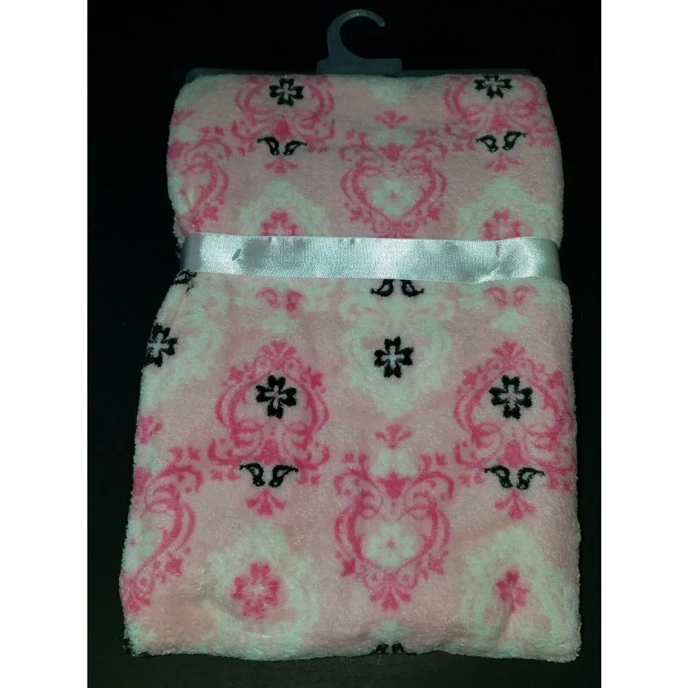 NEW Baby Gear Pink Damask Pattern Fleece Blanket